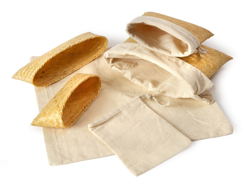 Wonderfully simple ashes scatter pouch. Natural pet ashes urn